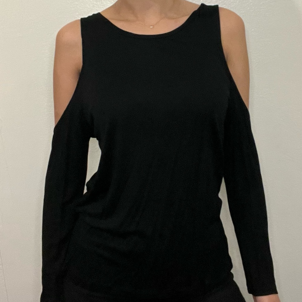 Cold shoulder top
